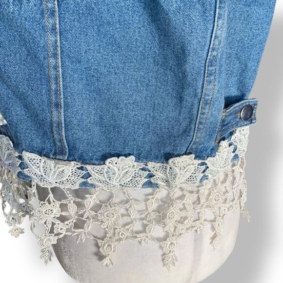 Upcycled Vintage Chambray Denim Vest White Lace Trim Small Custom OOAK Bohemian - Picture 6 of 11